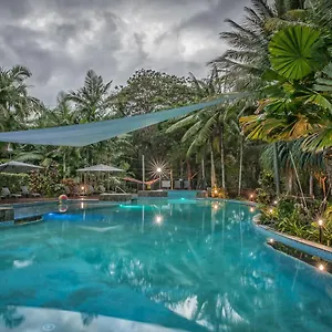 Oasis At 4* Palm Cove