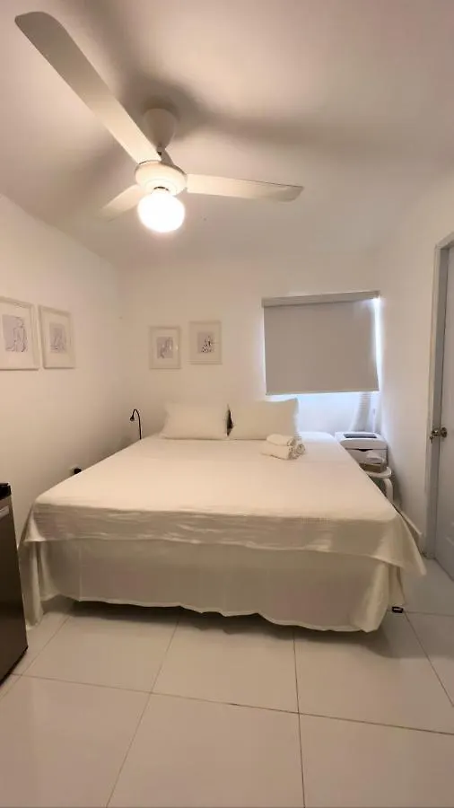 Отель Casa Rosada Beach Front Мано-Хуан